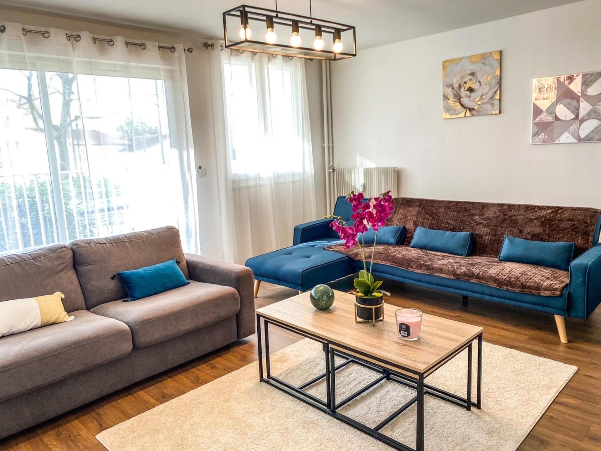 Апартаменты T3 Moderne Avec Balcon Terrasse Et Parking Gratuit Ньор Экстерьер фото